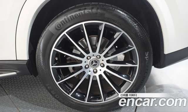 Mercedes-Benz GLE-Class 2022 — photo 7