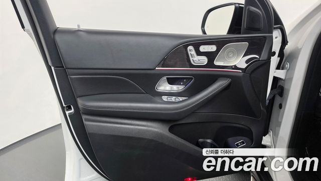 Mercedes-Benz GLE-Class 2022 — photo 14