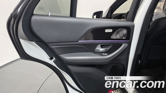 Mercedes-Benz GLE-Class 2022 — photo 15