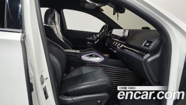 Mercedes-Benz GLE-Class 2022 — photo 16