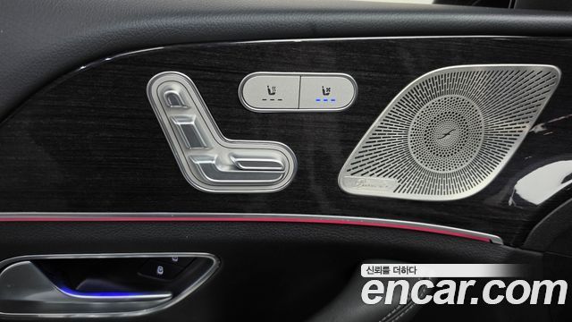 Mercedes-Benz GLE-Class 2022 — photo 31