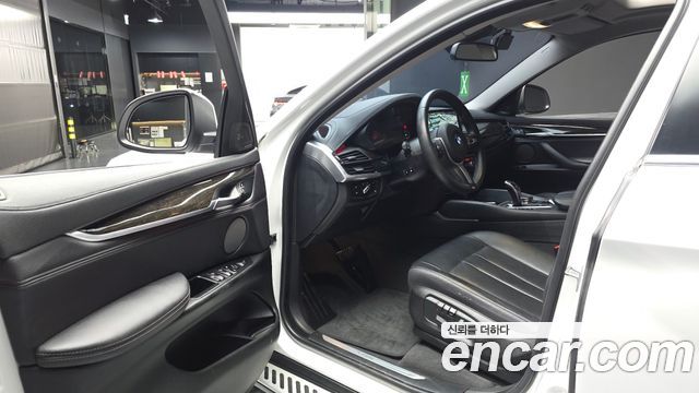 BMW X6 2018 — photo 13