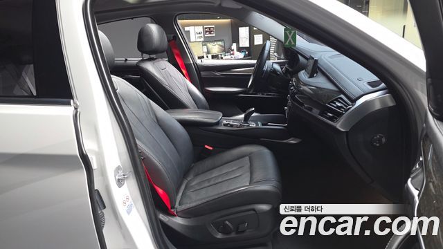 BMW X6 2018 — photo 17
