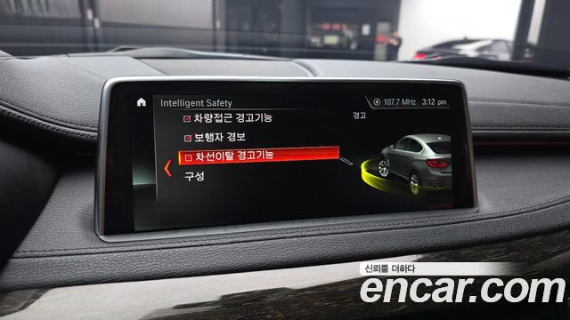 BMW X6 2018 — photo 24