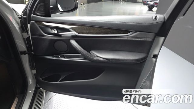 BMW X6 2018 — photo 14