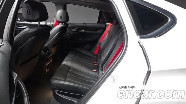 BMW X6 2018 — photo 16