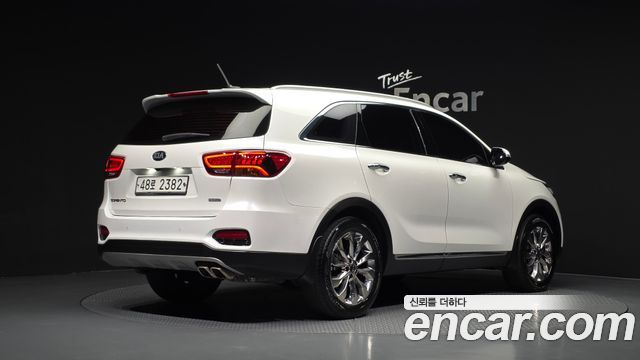 Kia Sorento 2018 — photo 2