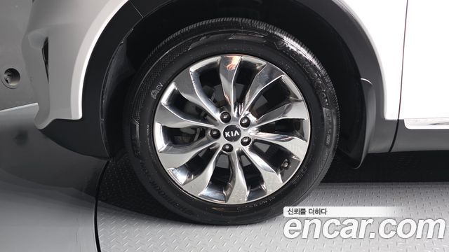 Kia Sorento 2018 — photo 5