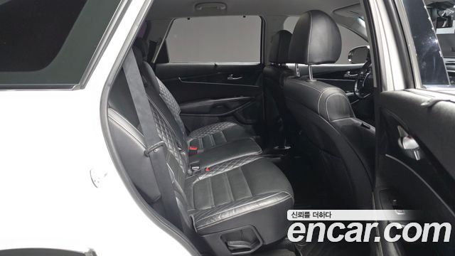 Kia Sorento 2018 — photo 18