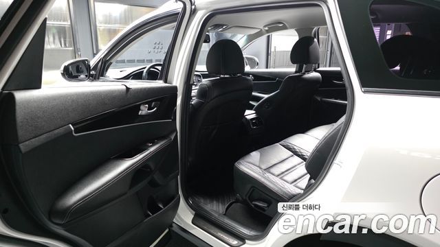 Kia Sorento 2018 — photo 16