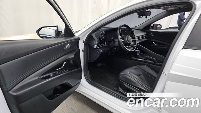 Hyundai AVANTE 2021 — photo 13