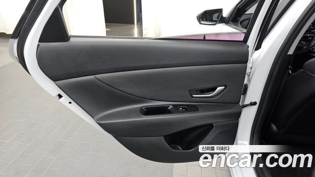 Hyundai AVANTE 2021 — photo 15