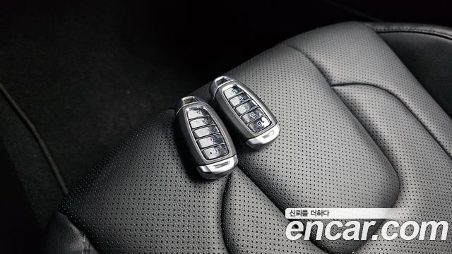 Hyundai AVANTE 2021 — photo 16