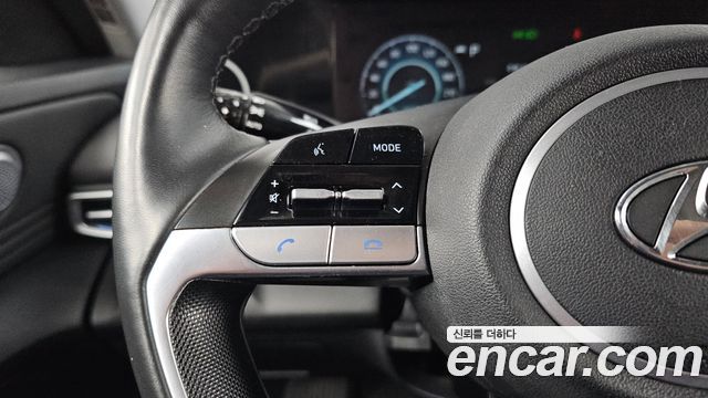 Hyundai AVANTE 2021 — photo 32