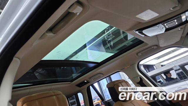 Land Rover Range Rover 2021 — photo 23