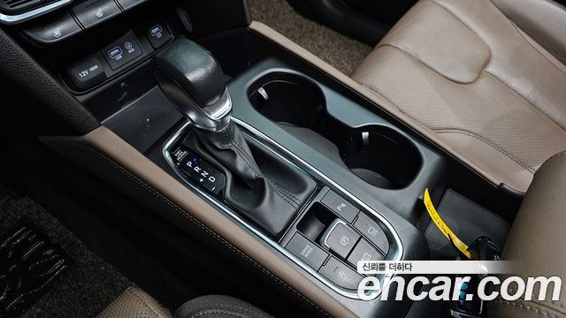 Hyundai Santafe 2020 — photo 12