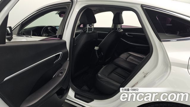 Hyundai Sonata 2020 — photo 18