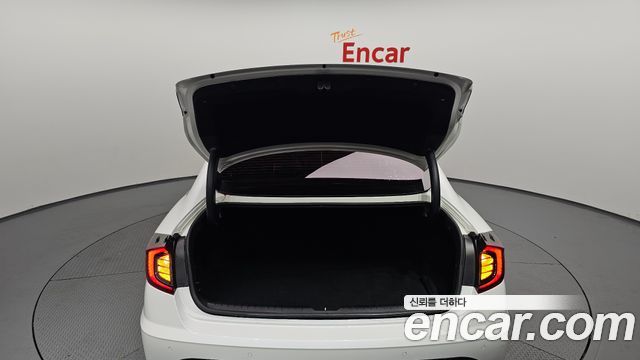 Hyundai Sonata 2020 — photo 26