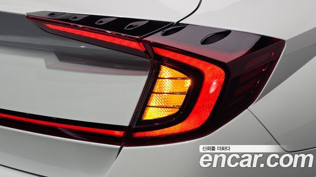 Hyundai Sonata 2020 — photo 9