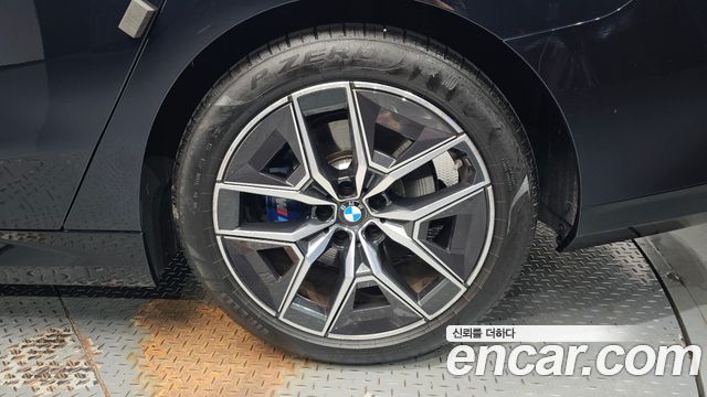 BMW 5-Series 2024 — photo 7