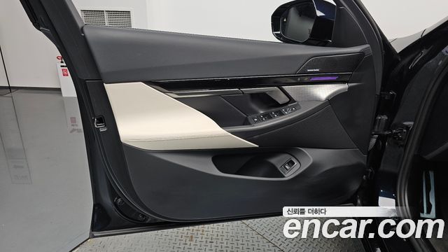 BMW 5-Series 2024 — photo 14