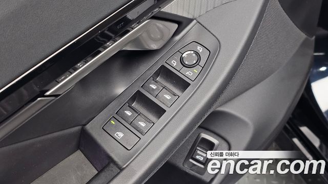 BMW 5-Series 2024 — photo 30