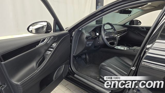Genesis G80 2022 — photo 13