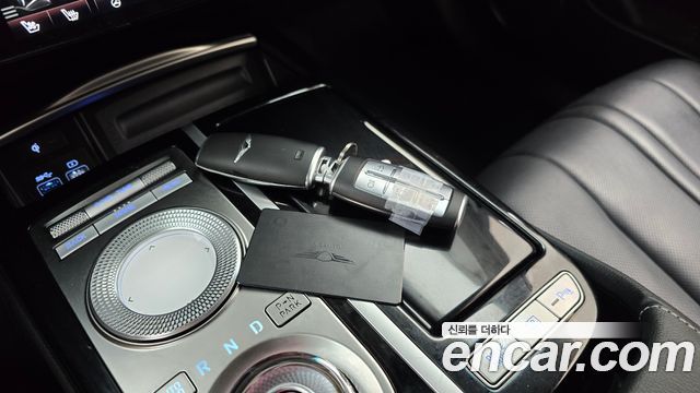 Genesis G80 2022 — photo 21