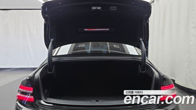 Genesis G80 2022 — photo 24