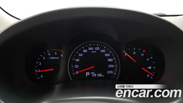 Kia Canival 2013 — photo 8
