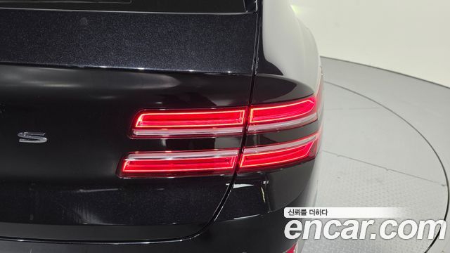 Genesis GV80 2023 — photo 9