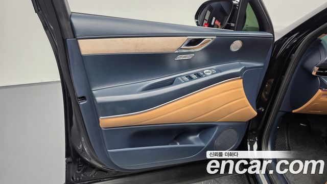 Genesis GV80 2023 — photo 14