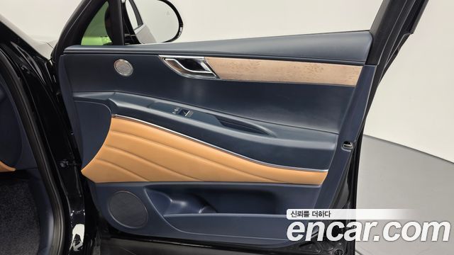 Genesis GV80 2023 — photo 15