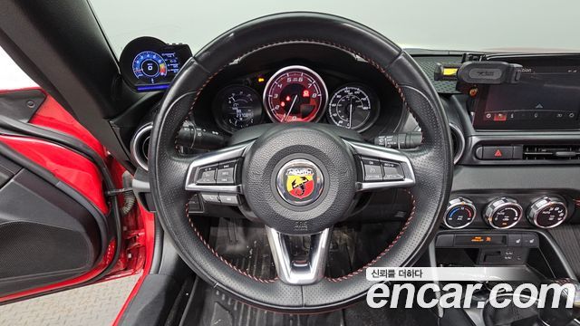Fiat 124 2019 — photo 13
