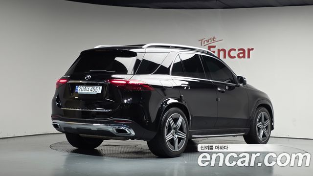 Mercedes-Benz GLE-Class 2023 — photo 2