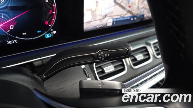 Mercedes-Benz GLE-Class 2023 — photo 12