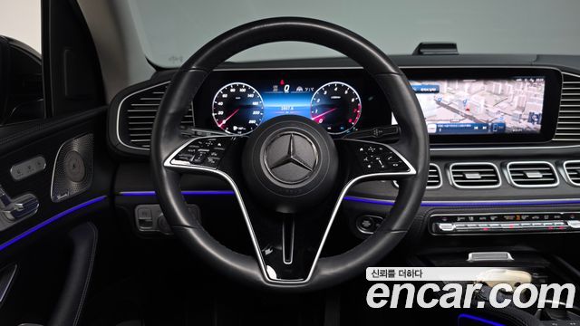 Mercedes-Benz GLE-Class 2023 — photo 19