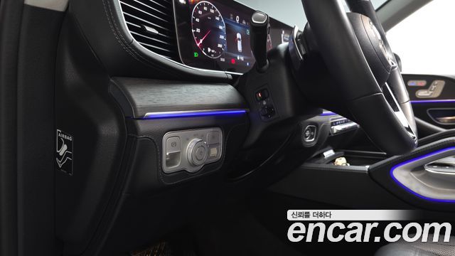 Mercedes-Benz GLE-Class 2023 — photo 38