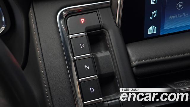 Chevrolet Korea Tahoe 2022 — photo 9