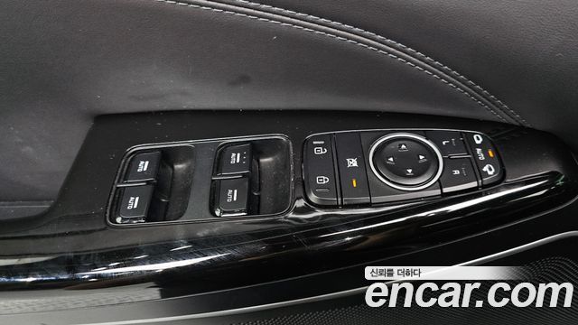 Kia K7 2020 — photo 23