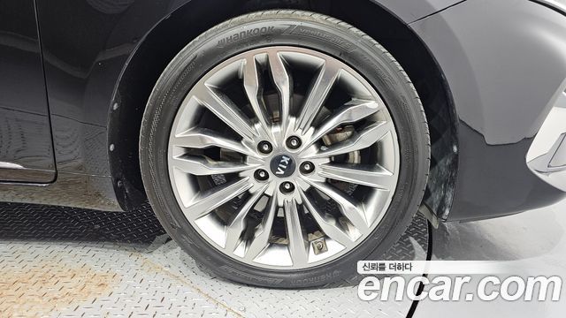 Kia K7 2020 — photo 7