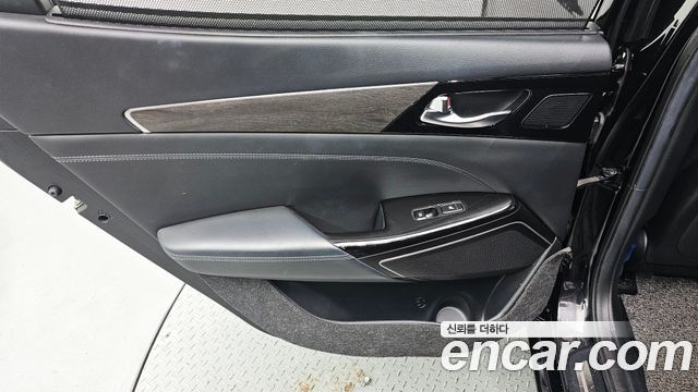 Kia K7 2020 — photo 15