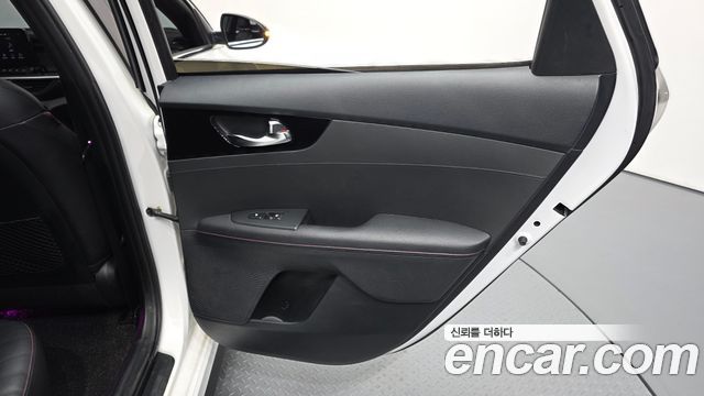 Kia K3 2021 — photo 15