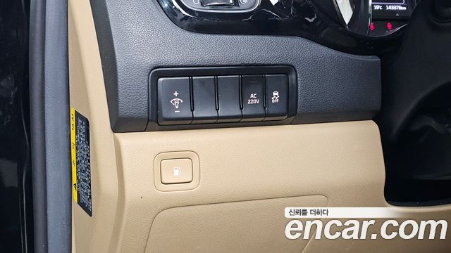 Kia Canival 2016 — photo 21
