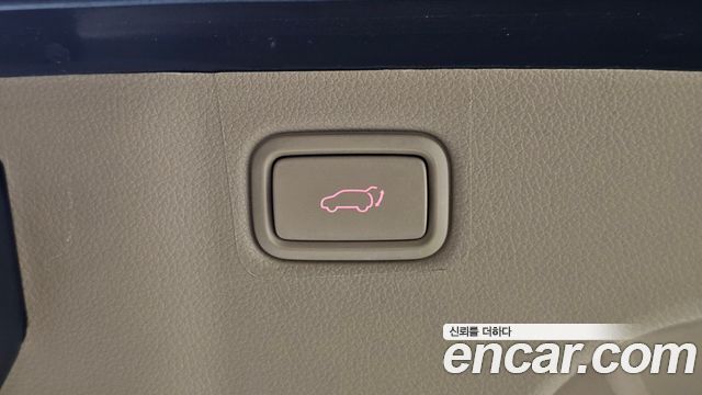 Kia Canival 2016 — photo 31