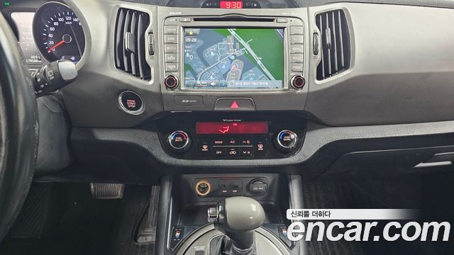 Kia Sportage 2014 — photo 19