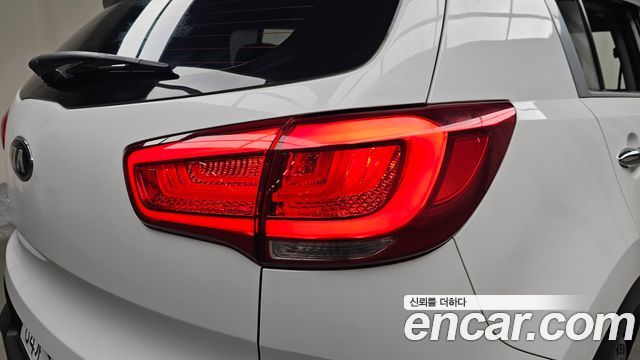 Kia Sportage 2014 — photo 9