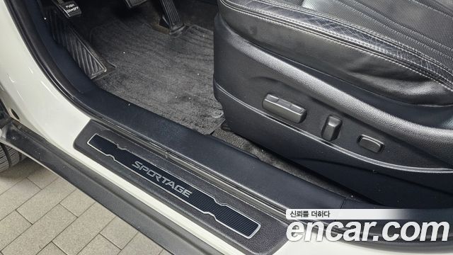 Kia Sportage 2014 — photo 32