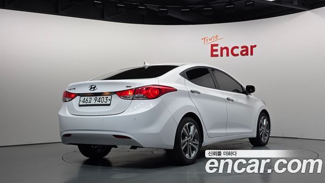 Hyundai AVANTE 2013 — photo 2