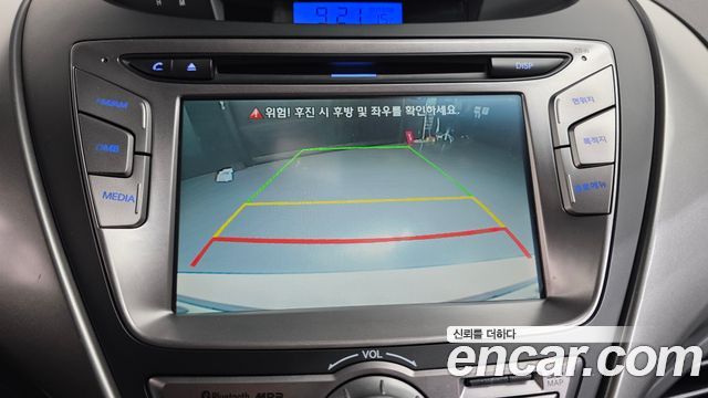 Hyundai AVANTE 2013 — photo 15